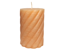 svecha-stolbik-vitoj-rustik-7x10-sm-cvet-mandarin