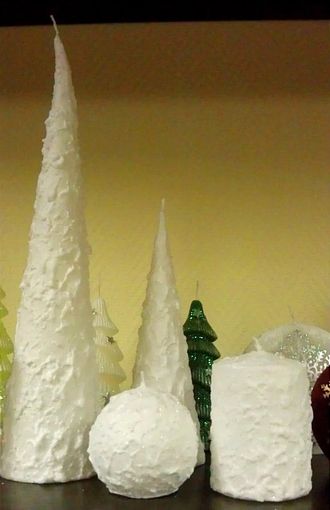 novogodnyaya-svecha-snezhnyj-konus-30-sm