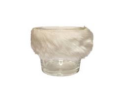Подсвечник стеклянный с белым мехом 10x9 см