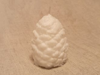 svecha-snezhnaya-shishka-9-sm