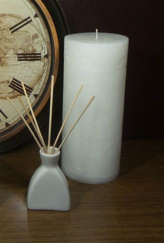 kupit-svechu-bolshuyu-beluyu-napolnuyu-30-sm